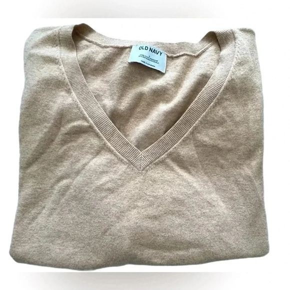 Old Navy SoSoft Lite Loose V-Neck Sweater, Size L (12/14), Mushroom - Picture 3 of 7